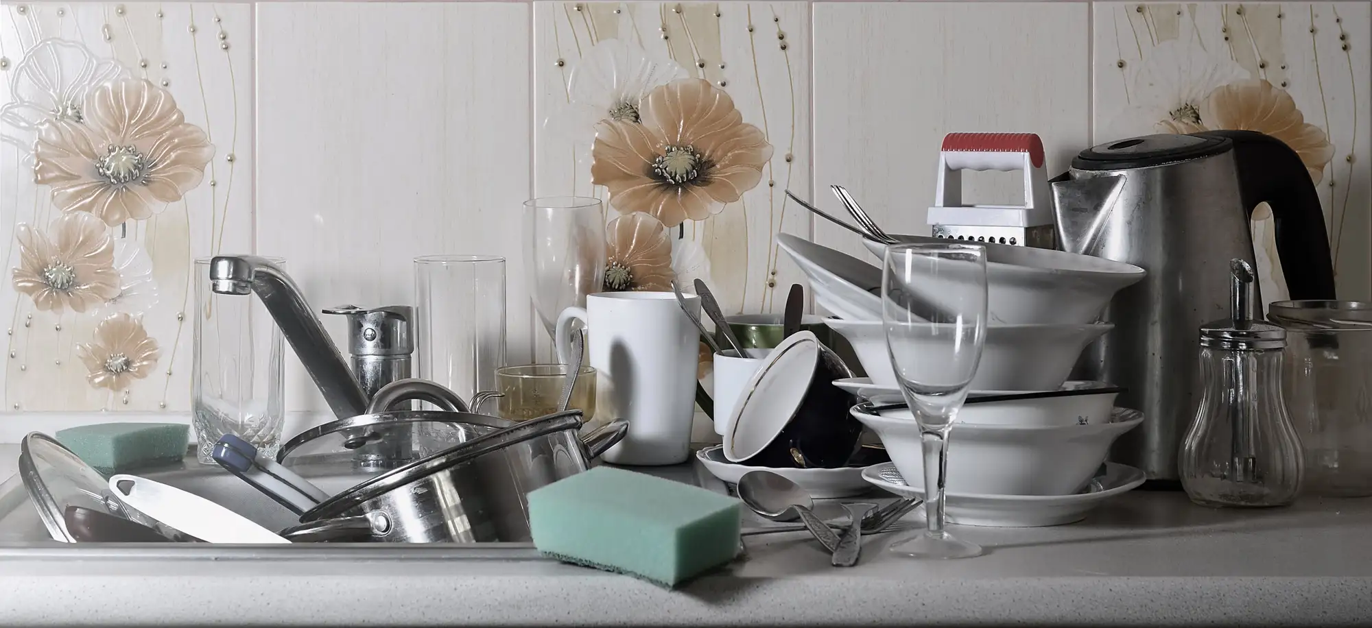 Things you don't want to see when you show real estate - cluttered kitchen