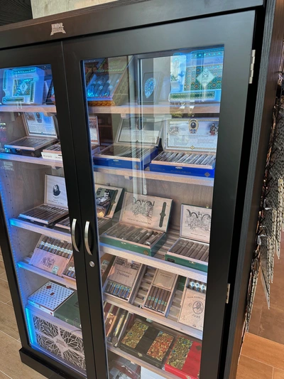 Buy fine cigars at The Good Pour