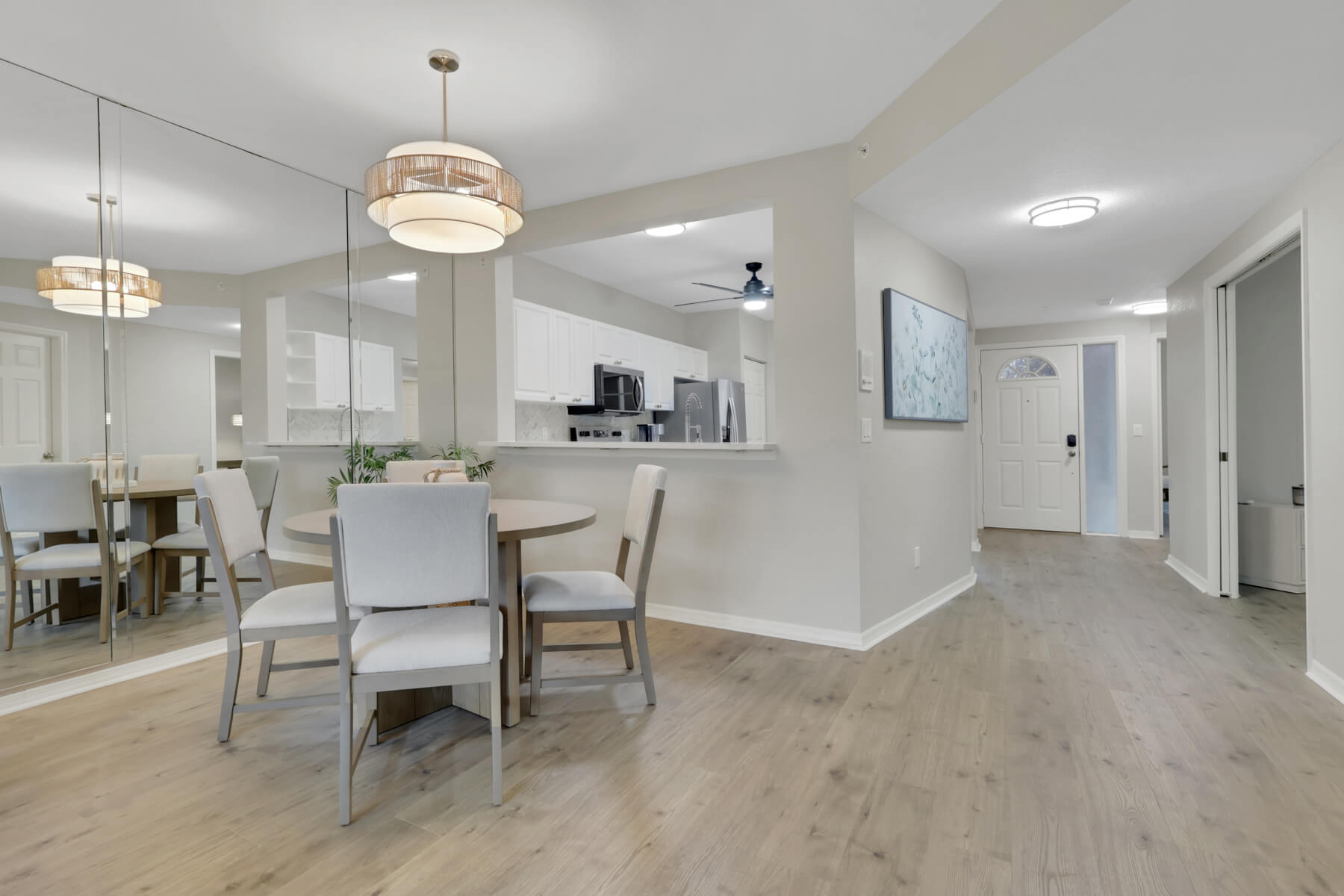 Fully remodeled condo in Lely Resort